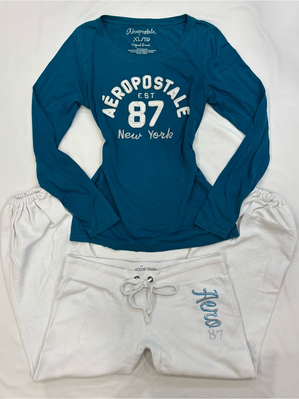 Vintage 2000s Aeropostale Long Sleeve Top
